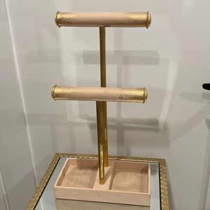 Pink rose and gold jewelery display